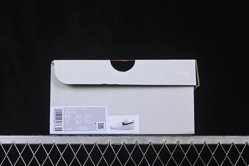 All categories Nk Air Force 1 Air Force series Nk Air Force 1 Low Air Force low-top Nike Air Force 1'07 Low Air Force 1 low-top casual sneakers IR0952-100